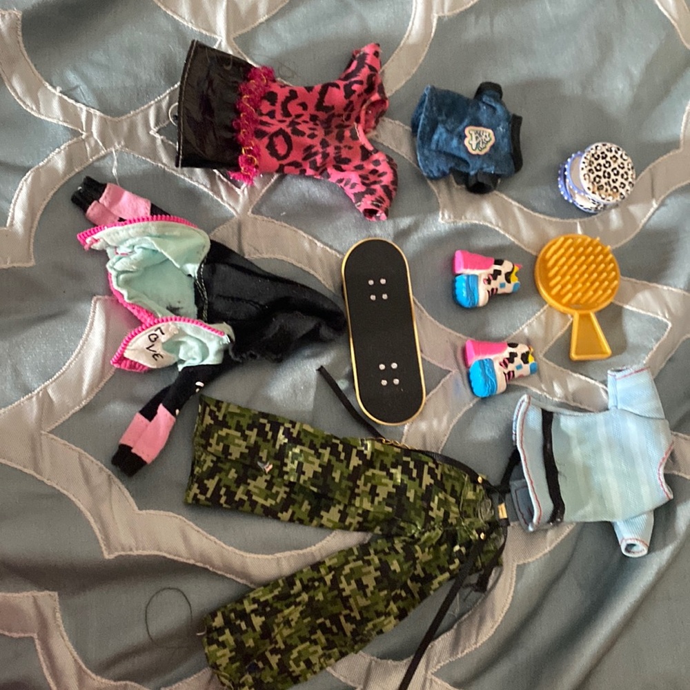 Omg doll clothes